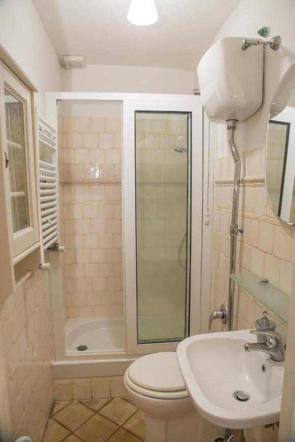 La Piazzetta Apartment Bracciano  Luaran gambar